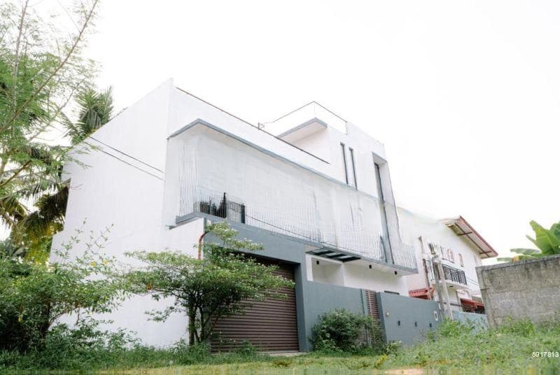 3BR Architect-Designed House for Sale in Malabe | LKR 39.9 Mn (HS4697)