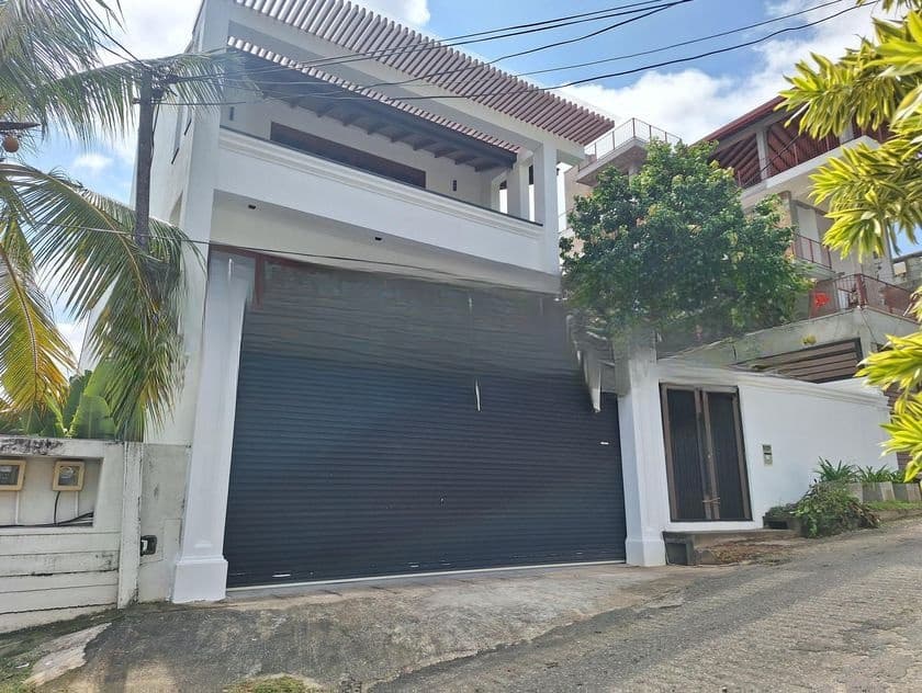 architectural designed luxury house for sale in kotte
