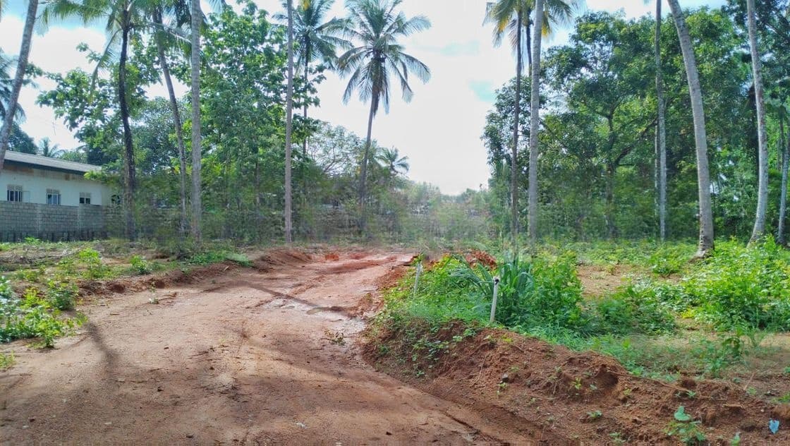 Yakkala Land Sale