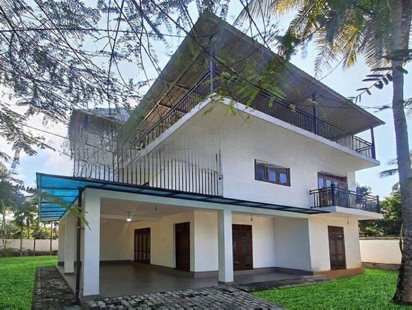 Brand New Two-Storey House for Sale in Weliweriya.