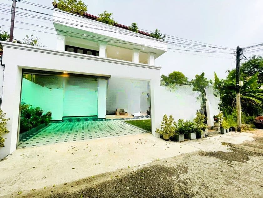Luxury 5BR House Near Negombo-Colombo Rd