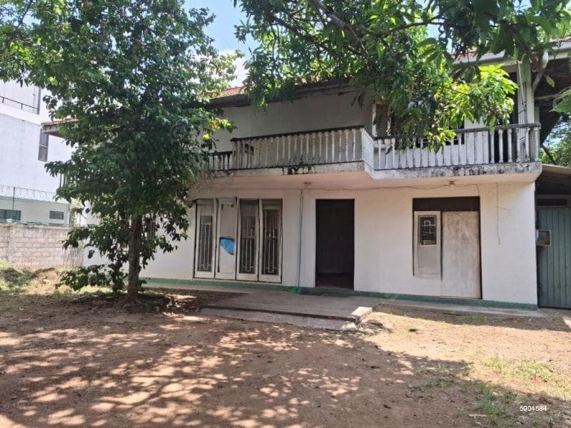 Large Property close to RAJAGIRIYA Junction| 4 Bedrooms| 23 Perches|@ LAND VALUE| Quick Sale| only Rs. 96 Mil