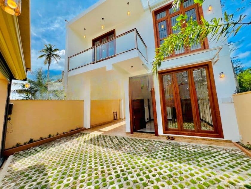 Brand New Solid Built 3 Storied 5 BR House for Sale in Negombo Area