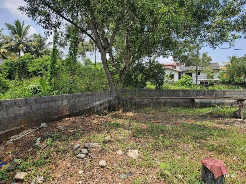 8.7 perches bare land for sale in Wattala near Lyceum International