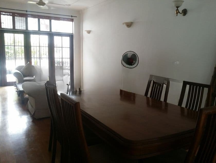 House for Rent in Colombo 7 ( File No 810 B )not Facing Hortan Place