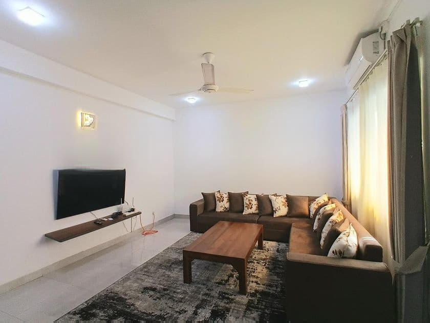 Luxury Fully Furnished 3 Bed Apartment for Rent Madiwela..