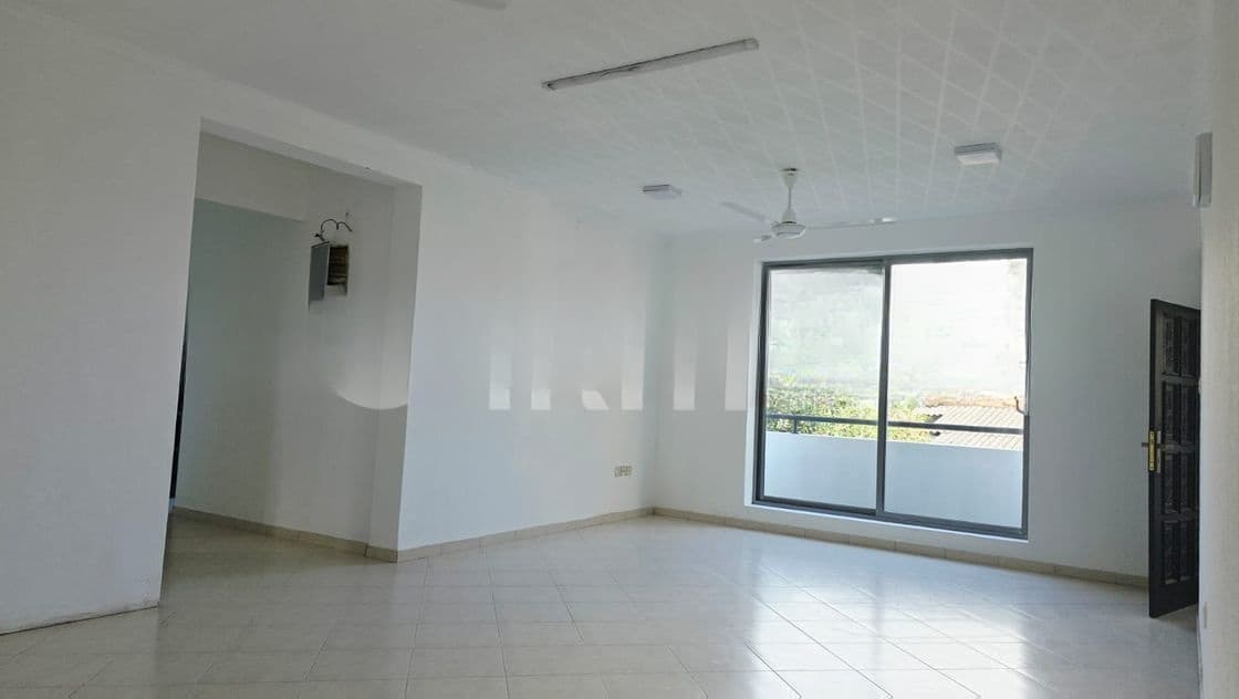 COMMERCIAL PURPOSE OFFICE SPACE FOR RENT MOUNT LAVANIYA ZA2687