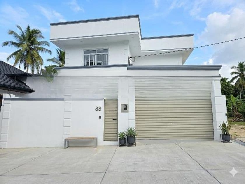 Luxury House For Sale in Kasbawa