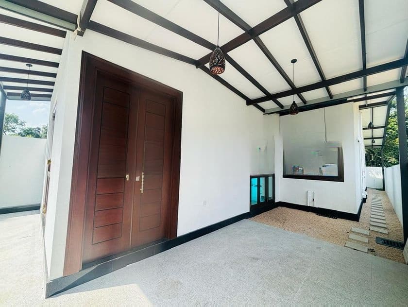 3 Bed With Brand New Single House In Athurugiriya