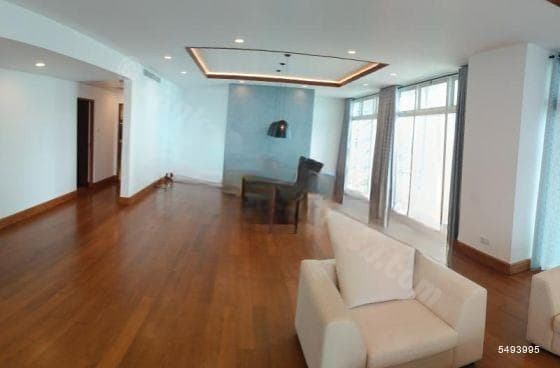 Commercial Space with a Panoramic view of the Indian Ocean