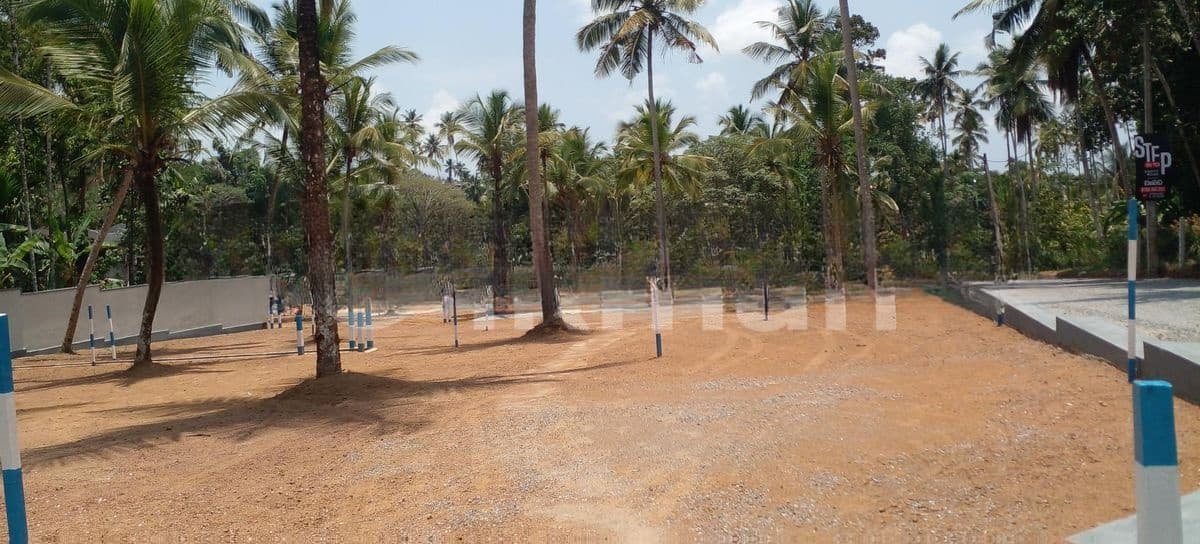 Land for Sale in Kadawatha Webada Road