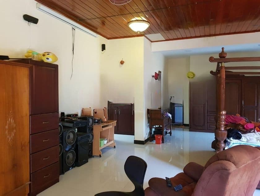 04 Bedroom House for Rent - Boralesgamuwa