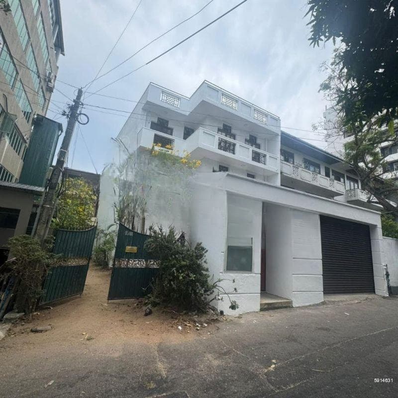 House that can be used as a Commercial - Colombo 04