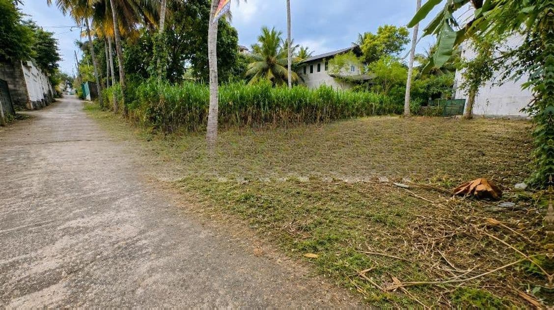 Kadawatha Residential Land for Sale