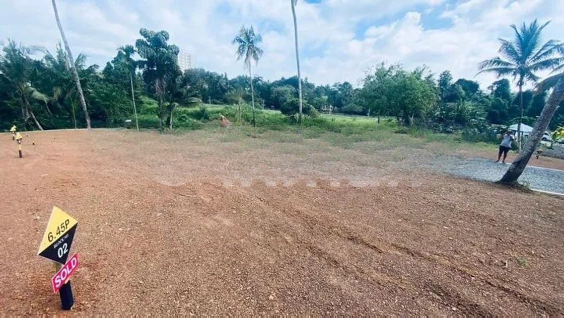 Prime Land for Sale in Makumbura Kottawa