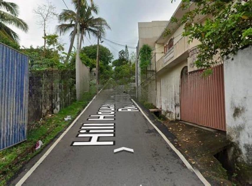 19 Perches Land Sale With 4 Units Apartment