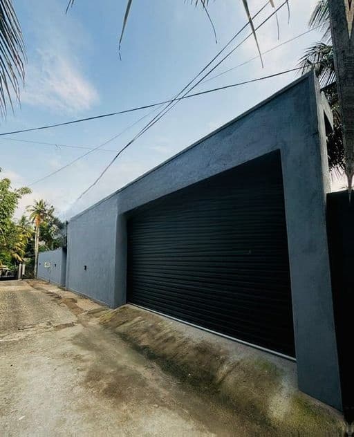 Luxury House for Sale in Athurugiriya