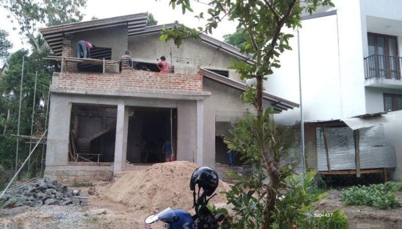 Kottawa - Kudamaduwa South, Siddamulla 02 Storied House (Incomplete House) on 14.6 Perches of Land for Sale