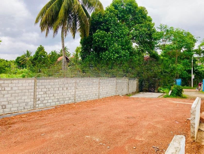 Land for sale in Kiribathgoda