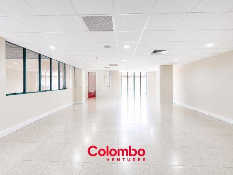 Colombo 1 Office - 5,262 sqft Modern Office Space for RENT / LEASE - Col.1 near WTC World Trade Center (BR-745)