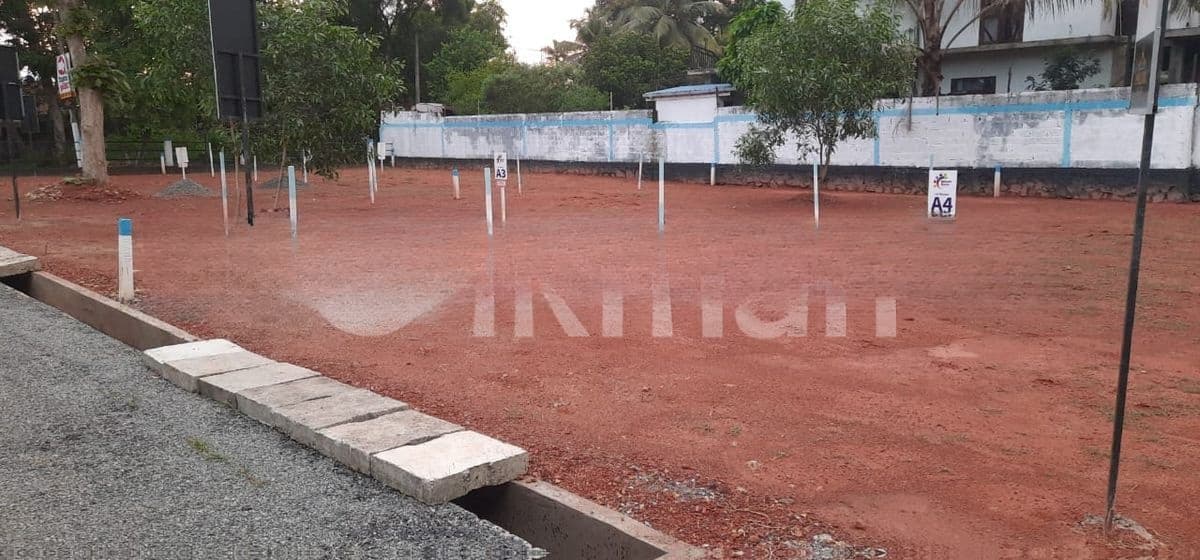 Super Luxury Land for Sale in Ja Ela Near to Christ King College