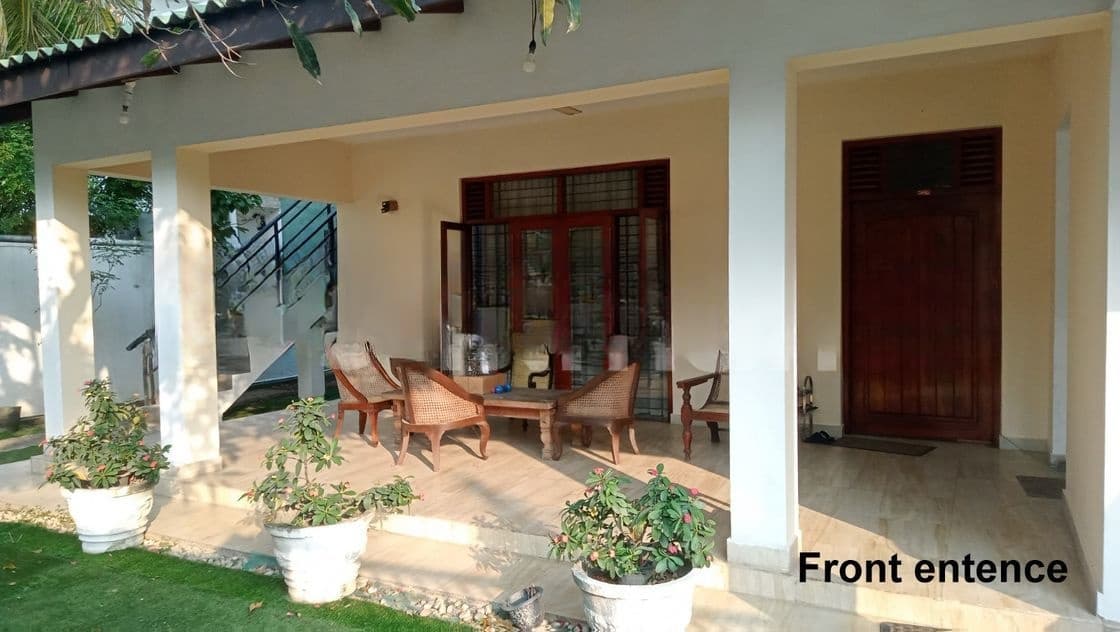 Two Story House For Sale In Boralesgamuwa අබේරත්න මාවත