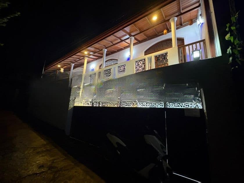 Spacious 4 Bedroom House for Rent in Buthgamuwa