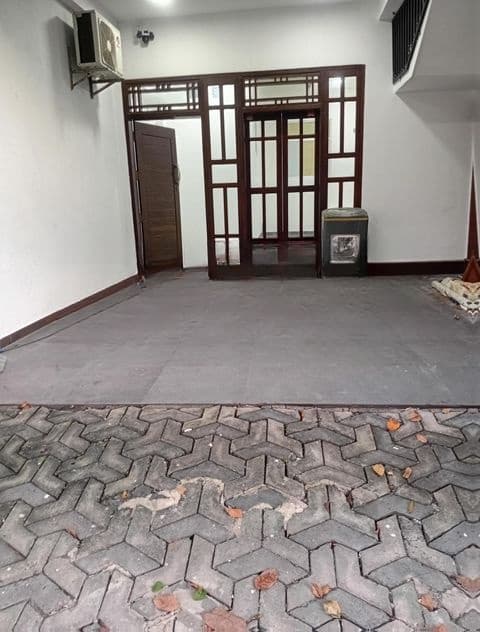 Modern 2-Bedroom Ground Floor House for Rent – Dehiwala