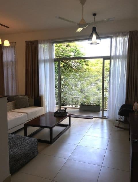 Spacious 2 Bed Apartment For Rent (Private Complex)Colombo 05