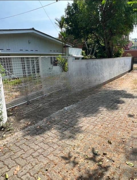 land with old house for sale in mirihana Ds2070