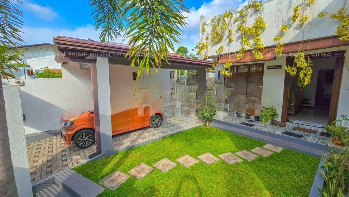Kesbewa Kindelpitiya 10 Perch Single Storey Luxury 3BR House For Sale