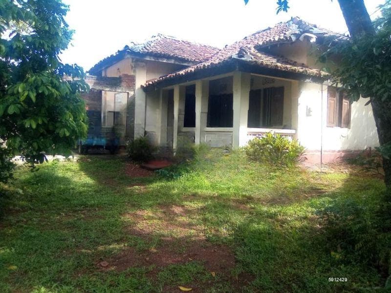 34+ Perch Land for sale with old house in Devala Road Nugegoda